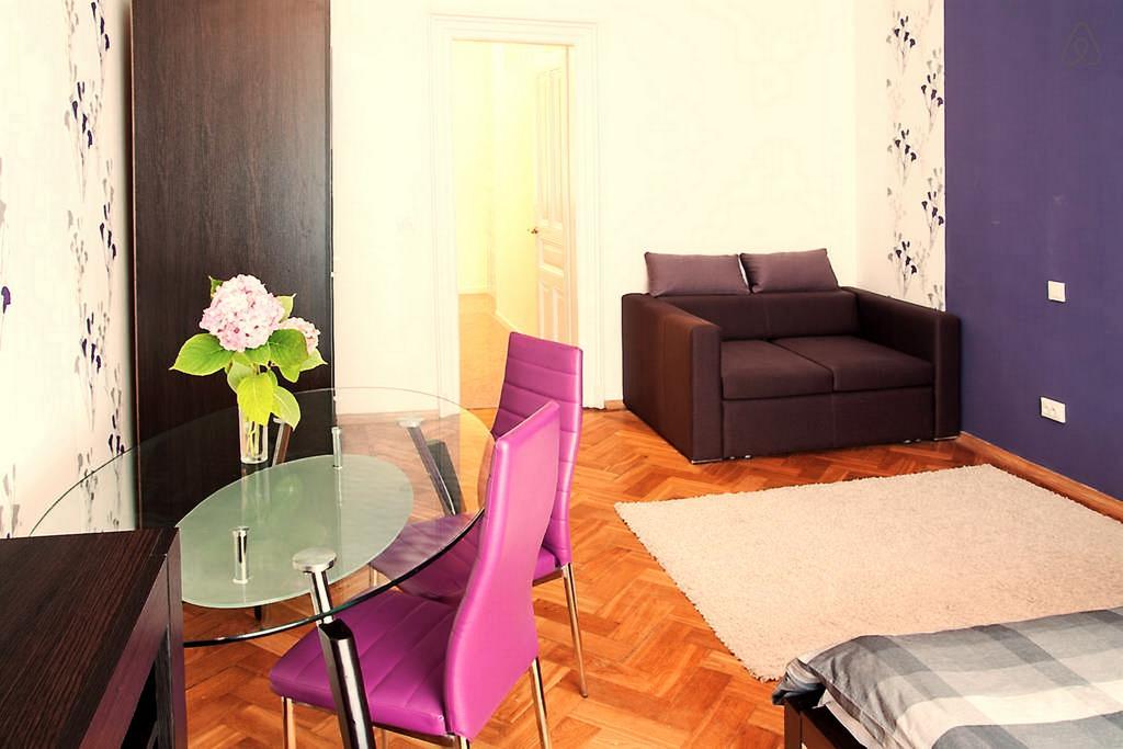 Apartment In The Centre Of リヴィウ エクステリア 写真