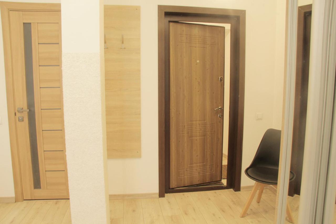 Apartment In The Centre Of リヴィウ エクステリア 写真